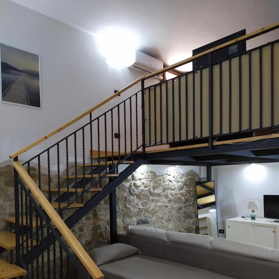 Casa Flora Fondi Centro Storico Apartman Kültér fotó